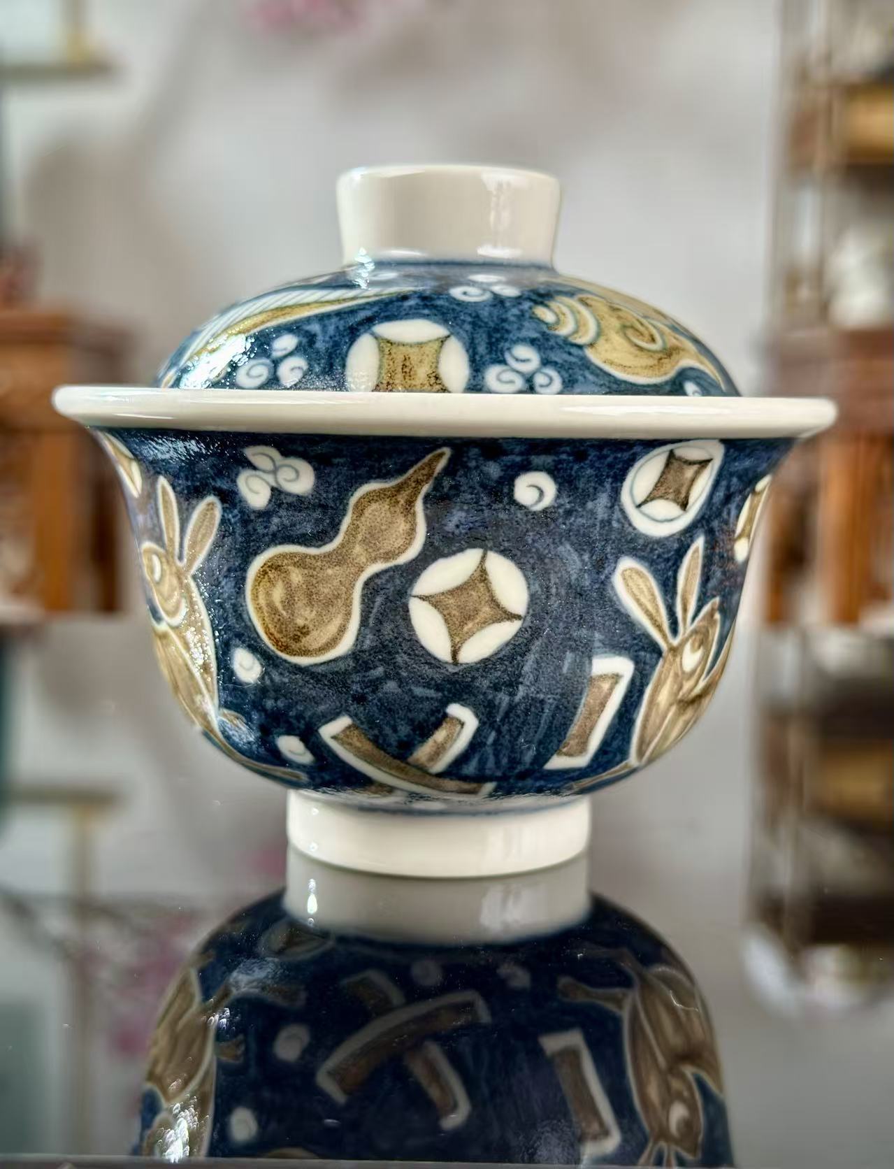 Handpainted Chinese Luxious Blue White Porcelain Underglaze Gold Youlijin Classic Varied Treasure Rabbit Pattern Artwork Gaiwan Teapot