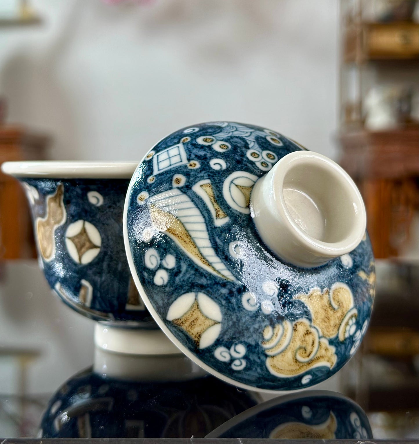 Handpainted Chinese Luxious Blue White Porcelain Underglaze Gold Youlijin Classic Varied Treasure Rabbit Pattern Artwork Gaiwan Teapot