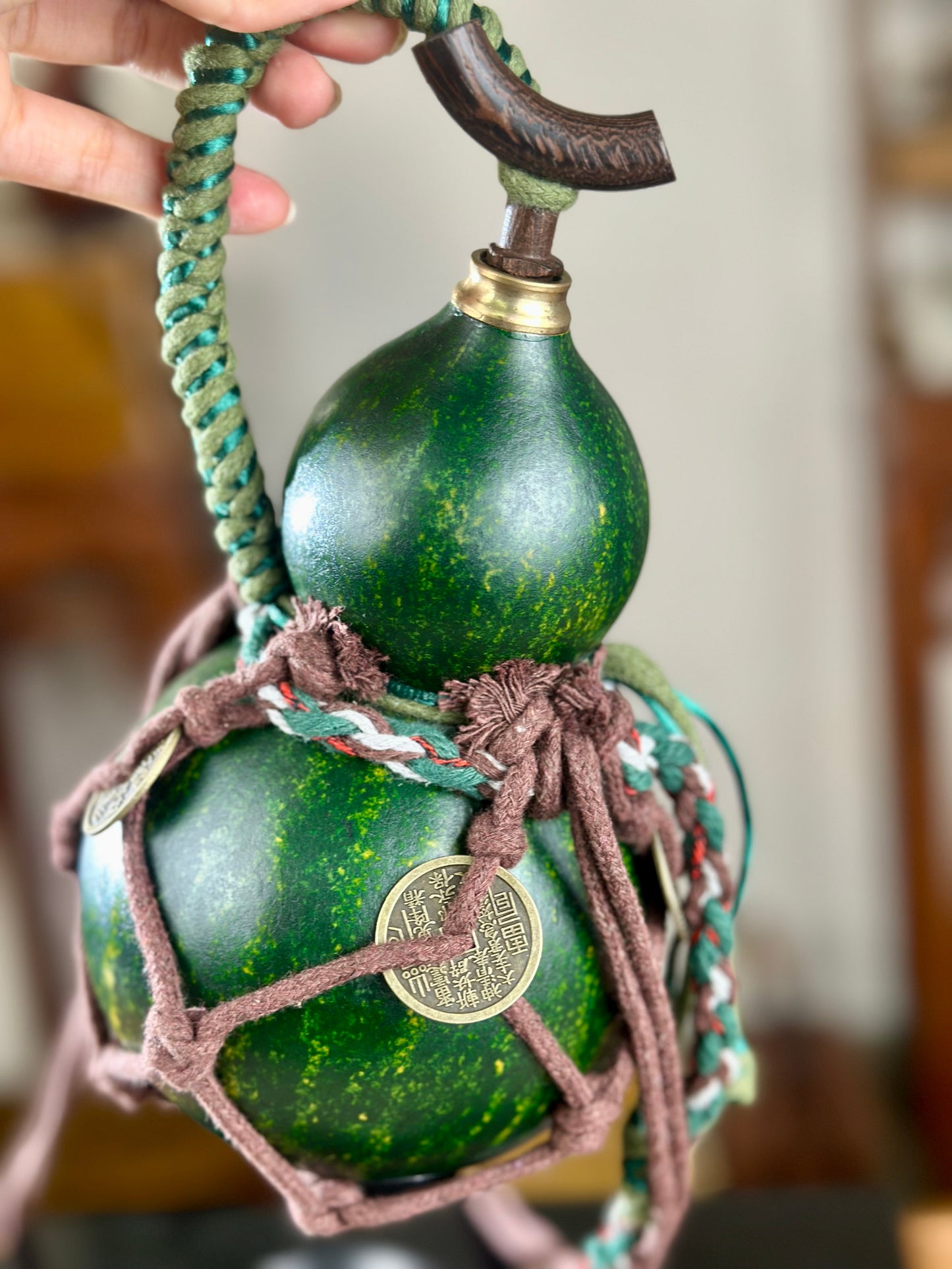 Hand dyed Woody Green Chinese Fengshui Ornament Lacquerware Hulu Natural Gourd Water Tea Container Classical Home Decor