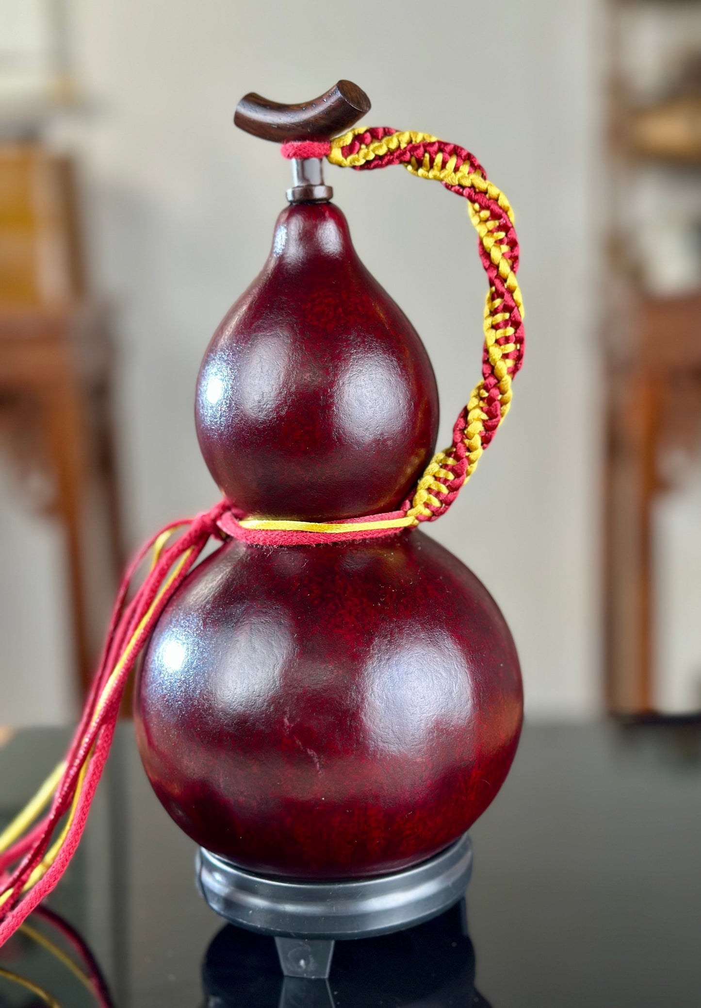 Hand dyed Fengshui Ornament Burgundy Reddish Chinese Lacquerware Hulu Natural Gourd Water Tea Container Classical Home Decor