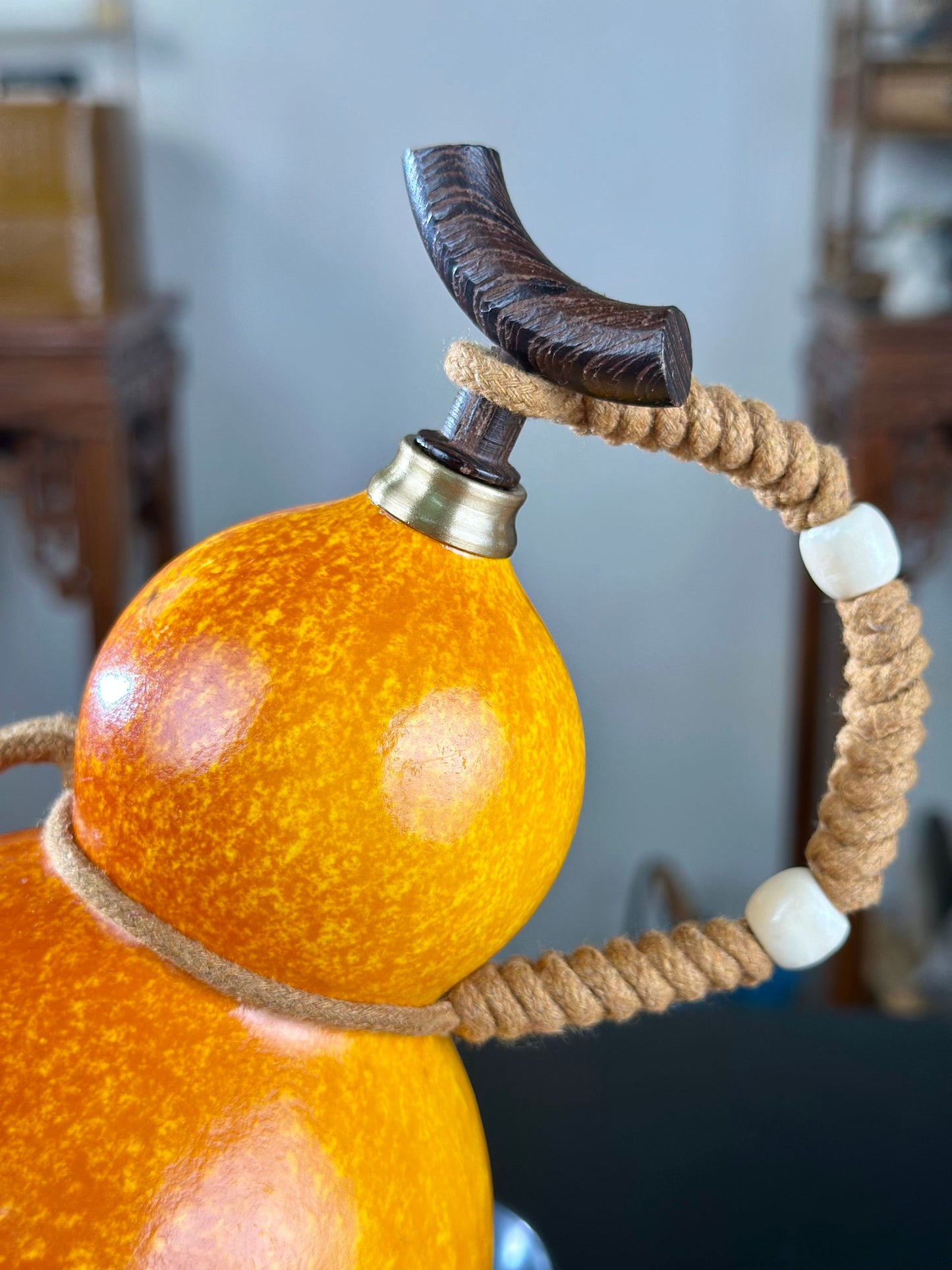 Hand dyed Fengshui Ornament Bright Orange Yellow Chinese Lacquerware Hulu Natural Gourd Water Tea Container Classical Home Decor