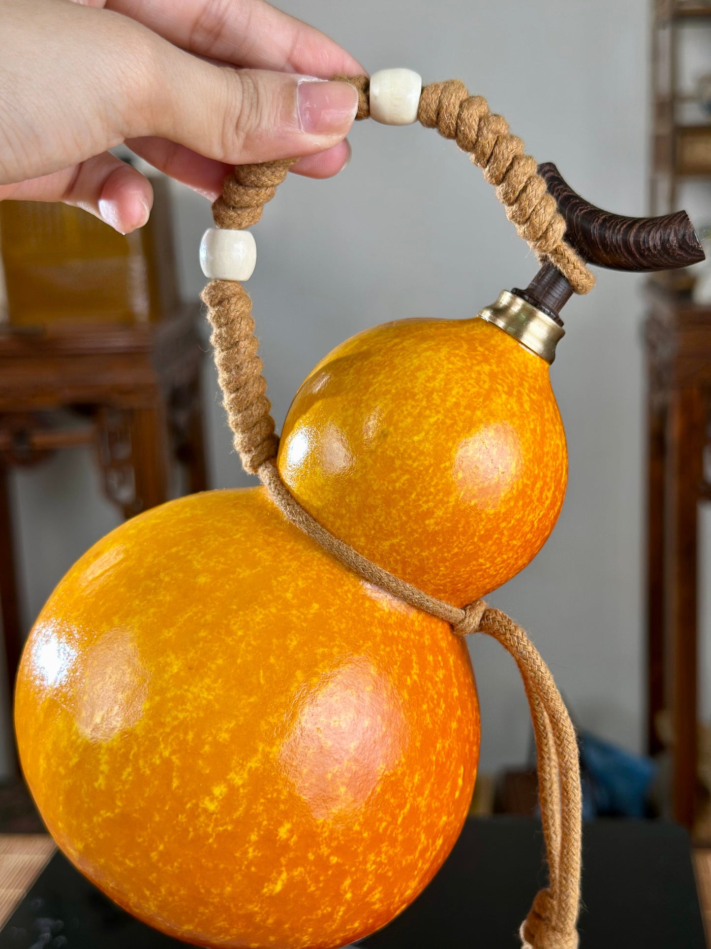 Hand dyed Fengshui Ornament Bright Orange Yellow Chinese Lacquerware Hulu Natural Gourd Water Tea Container Classical Home Decor