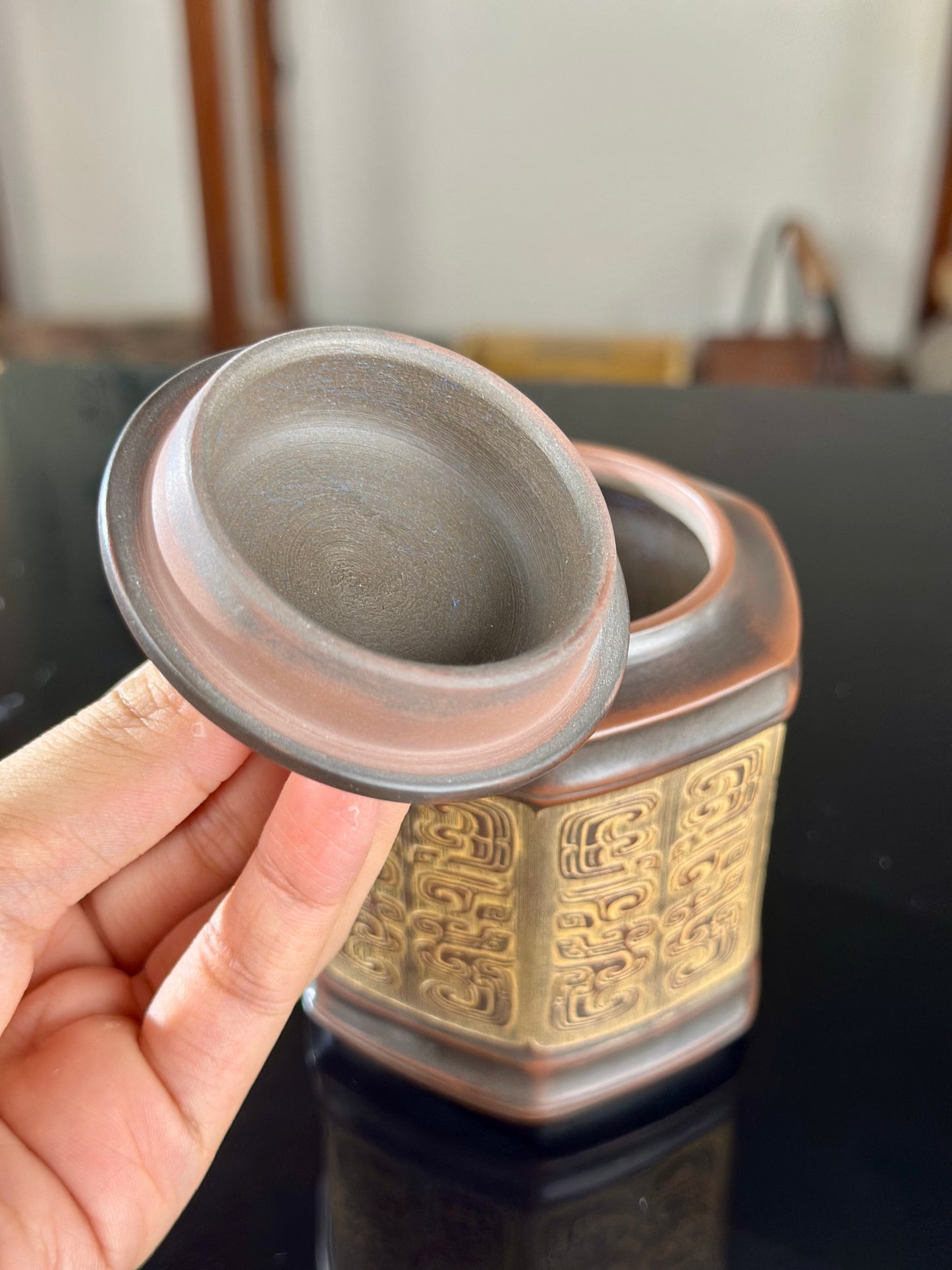 Hand Engraved Chinse Antique Taotie Pattern Nixing Clay Tea Jar Tea Container