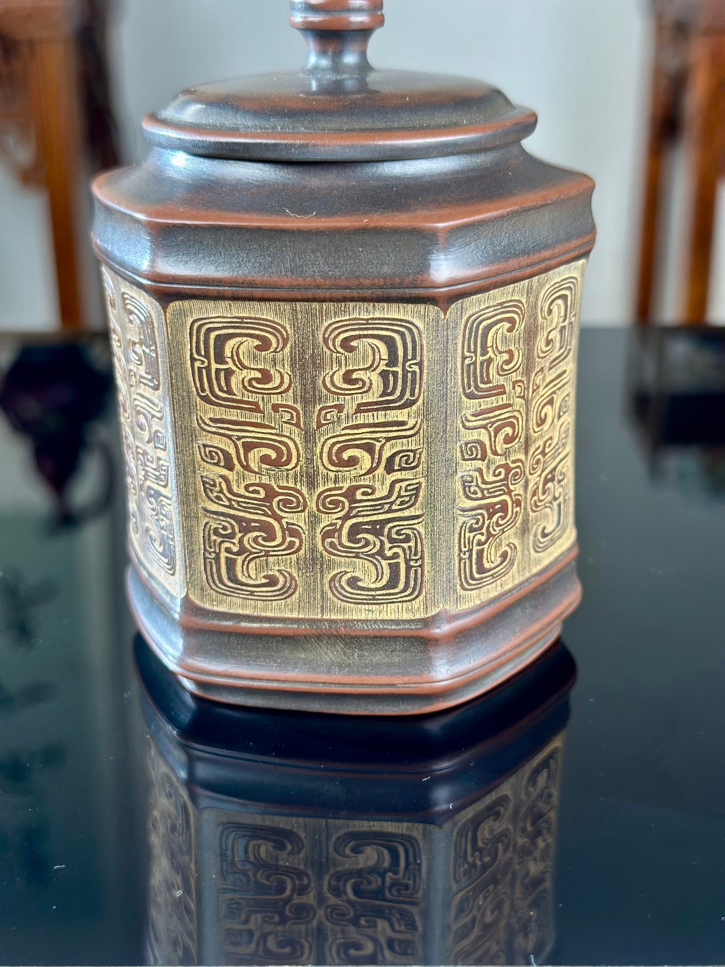 Hand Engraved Chinse Antique Taotie Pattern Nixing Clay Tea Jar Tea Container