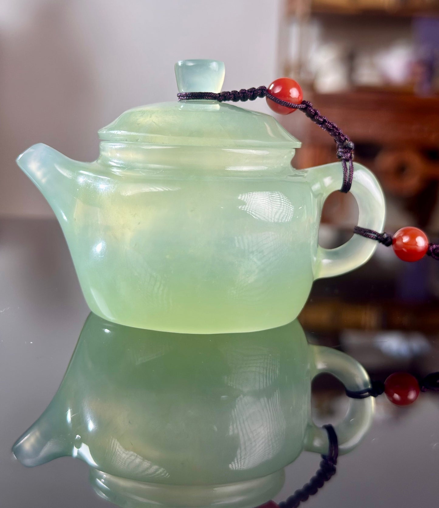 Handcrafted Chinese Xiuyu Authentic Jade Mini Dezhong Shape Teapot Unique Artwork Jade Pot
