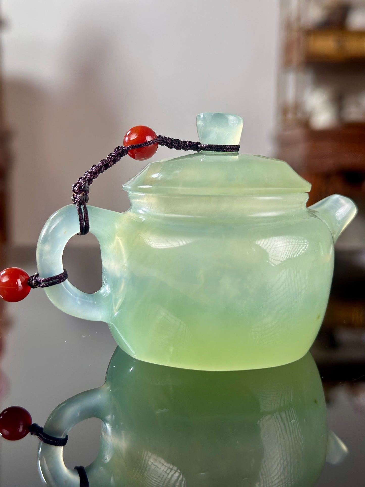 Handcrafted Chinese Xiuyu Authentic Jade Mini Dezhong Shape Teapot Unique Artwork Jade Pot