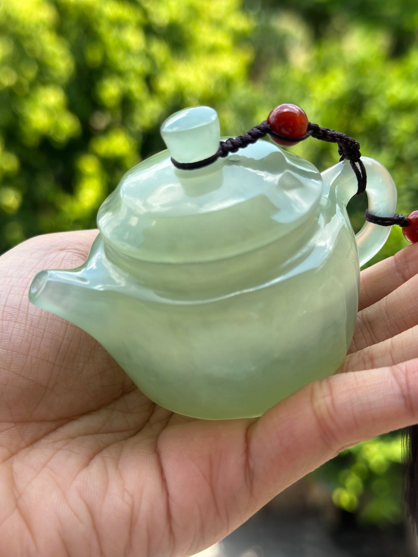 Handcrafted Chinese Xiuyu Authentic Jade Mini Dezhong Shape Teapot Unique Artwork Jade Pot