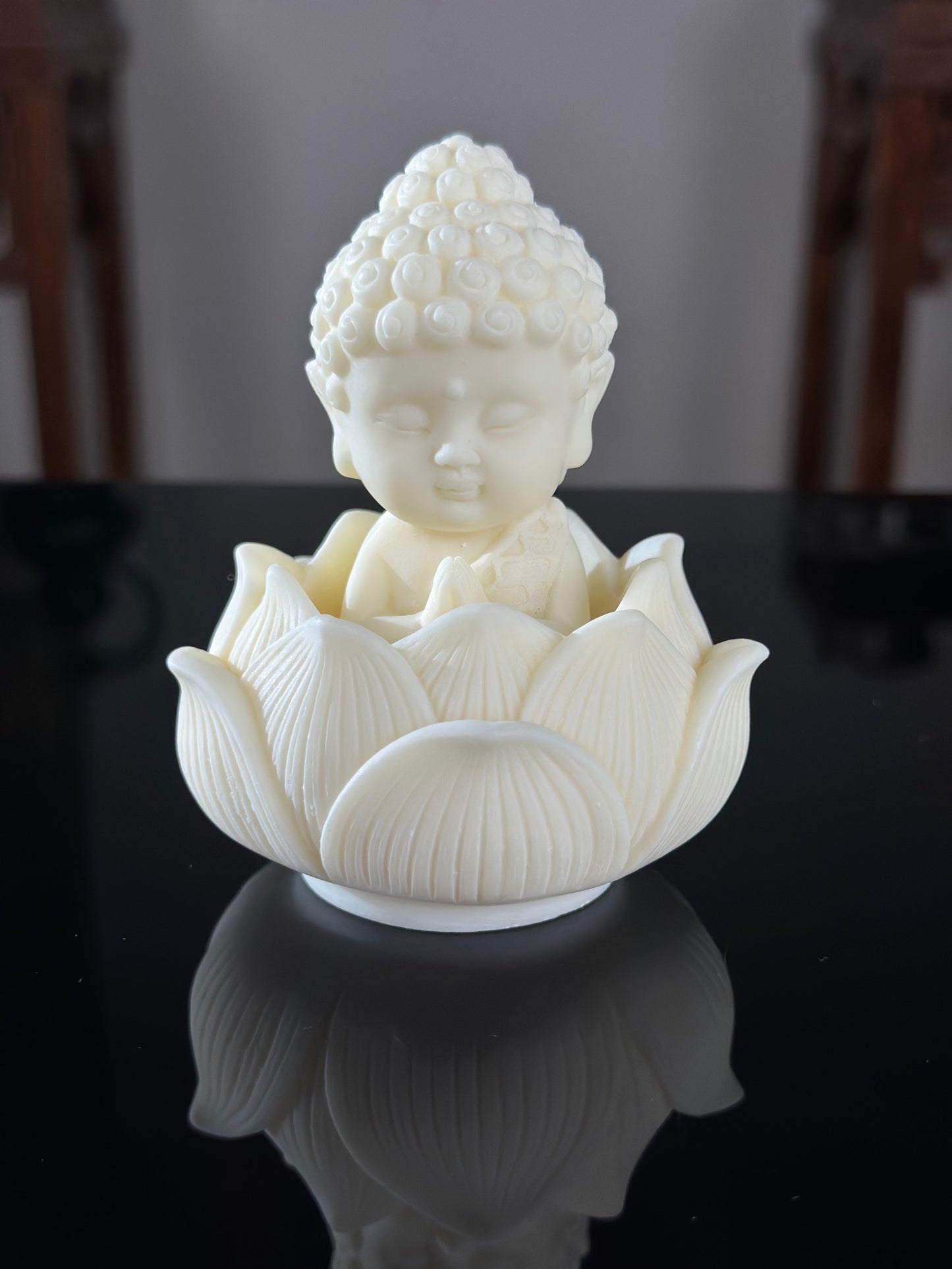 Hand Engraved Natural Tagua Bouddha Sculpture Lotus Shape Incense Holder Tea Pet