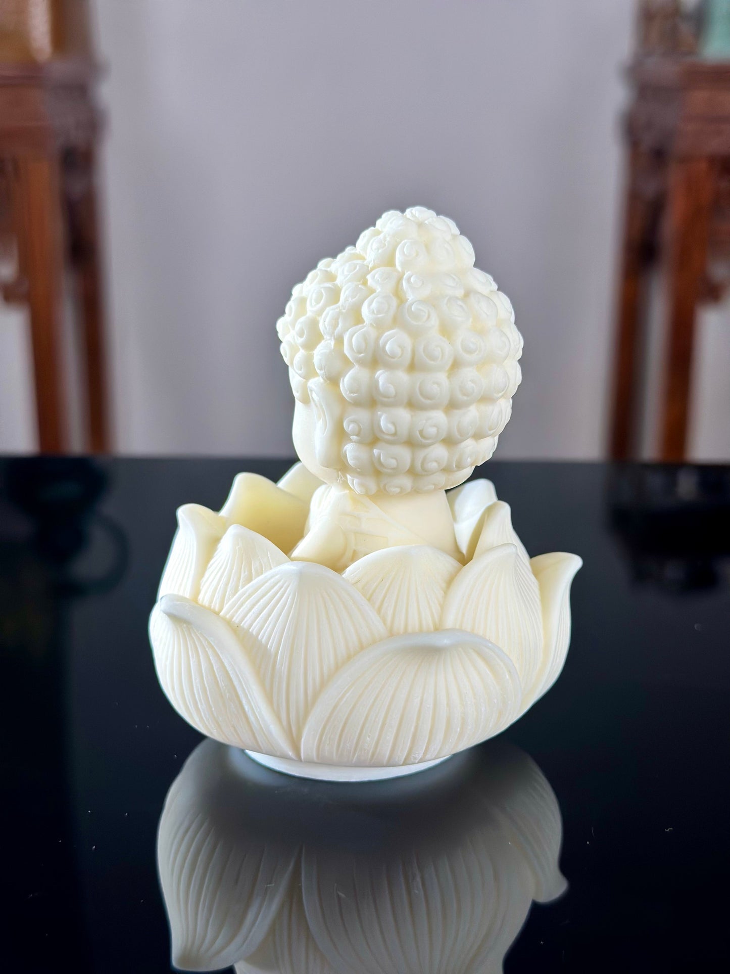 Hand Engraved Natural Tagua Bouddha Sculpture Lotus Shape Incense Holder Tea Pet