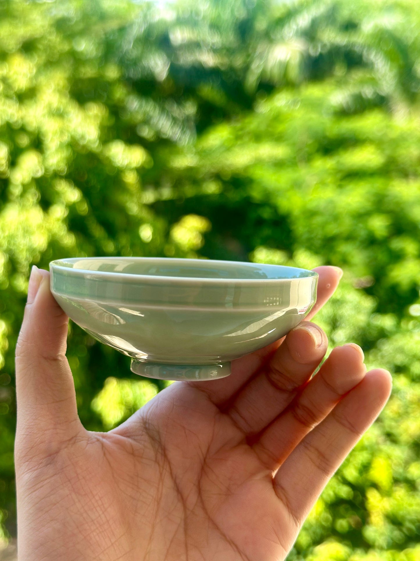 Hand Carved Chinse Lotus Yaozhou Celadon Porcelain Kiln Sky Blue Green Puer Shape Teacup