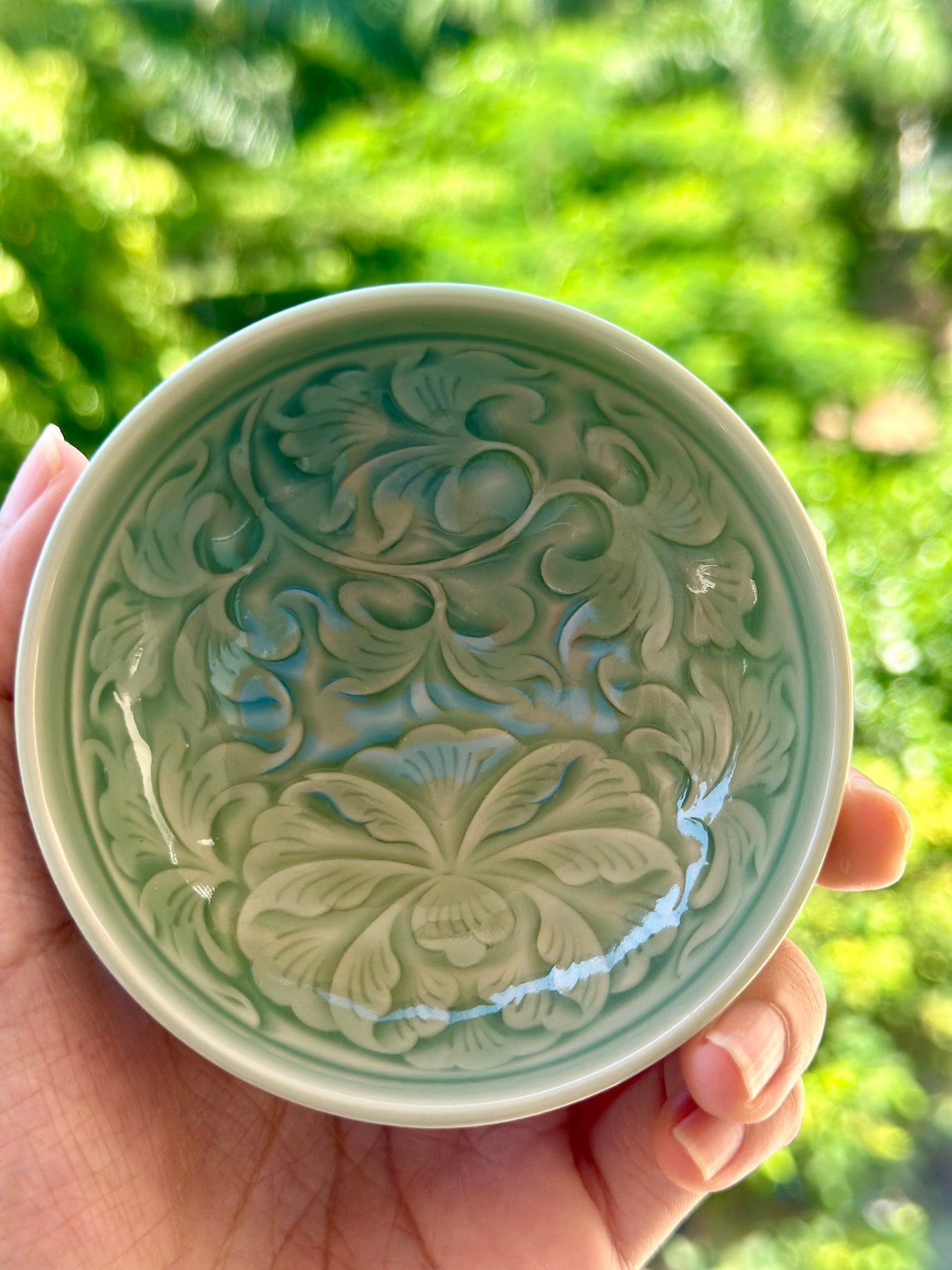 Handengraved Chinse Fish Turning Dragon Classic Pattern Yaozhou Celadon Porcelain Kiln Moon White GlazeTeacup