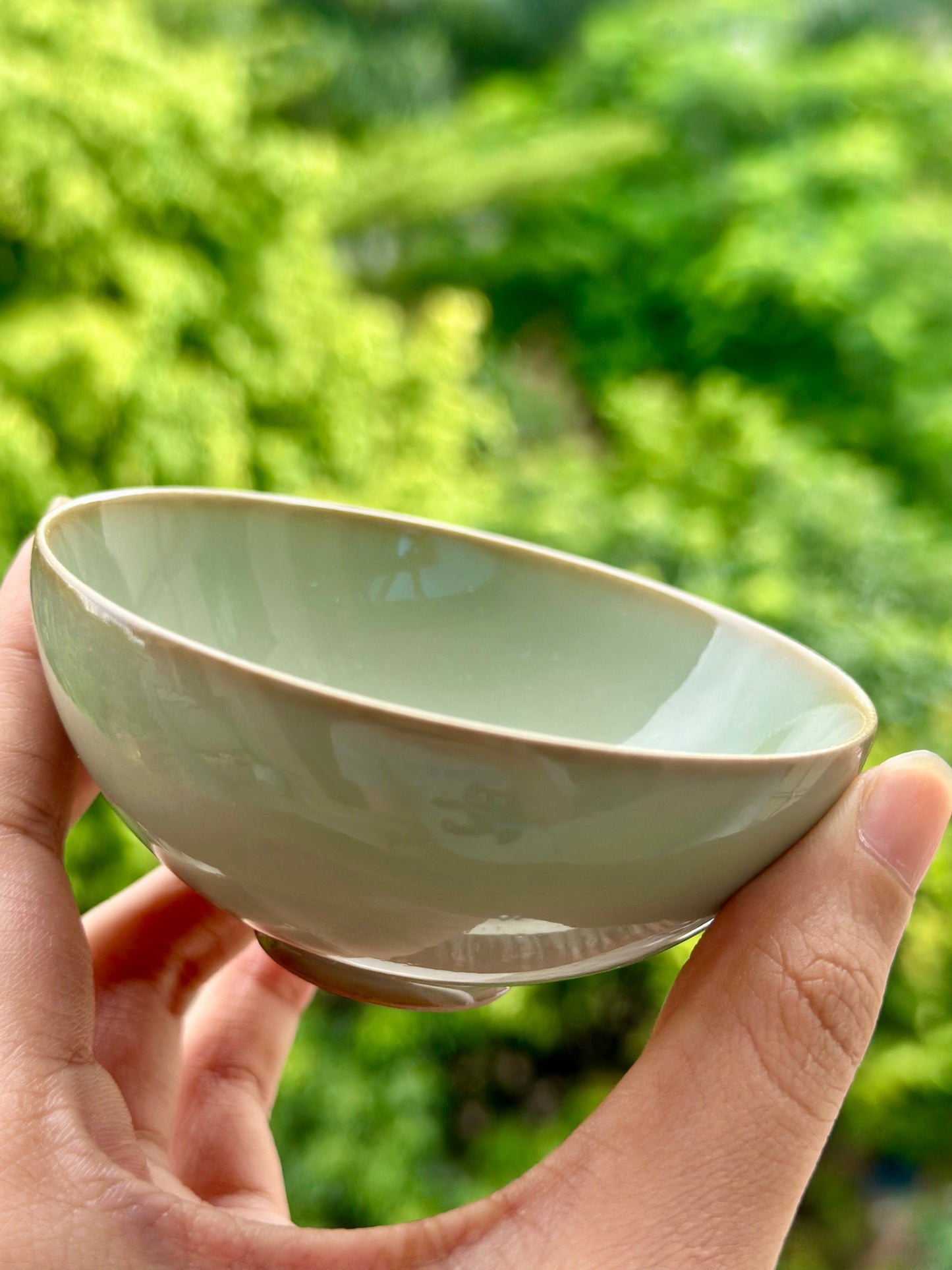 Handengraved Chinse Fish Turning Dragon Classic Pattern Yaozhou Celadon Porcelain Kiln Moon White GlazeTeacup