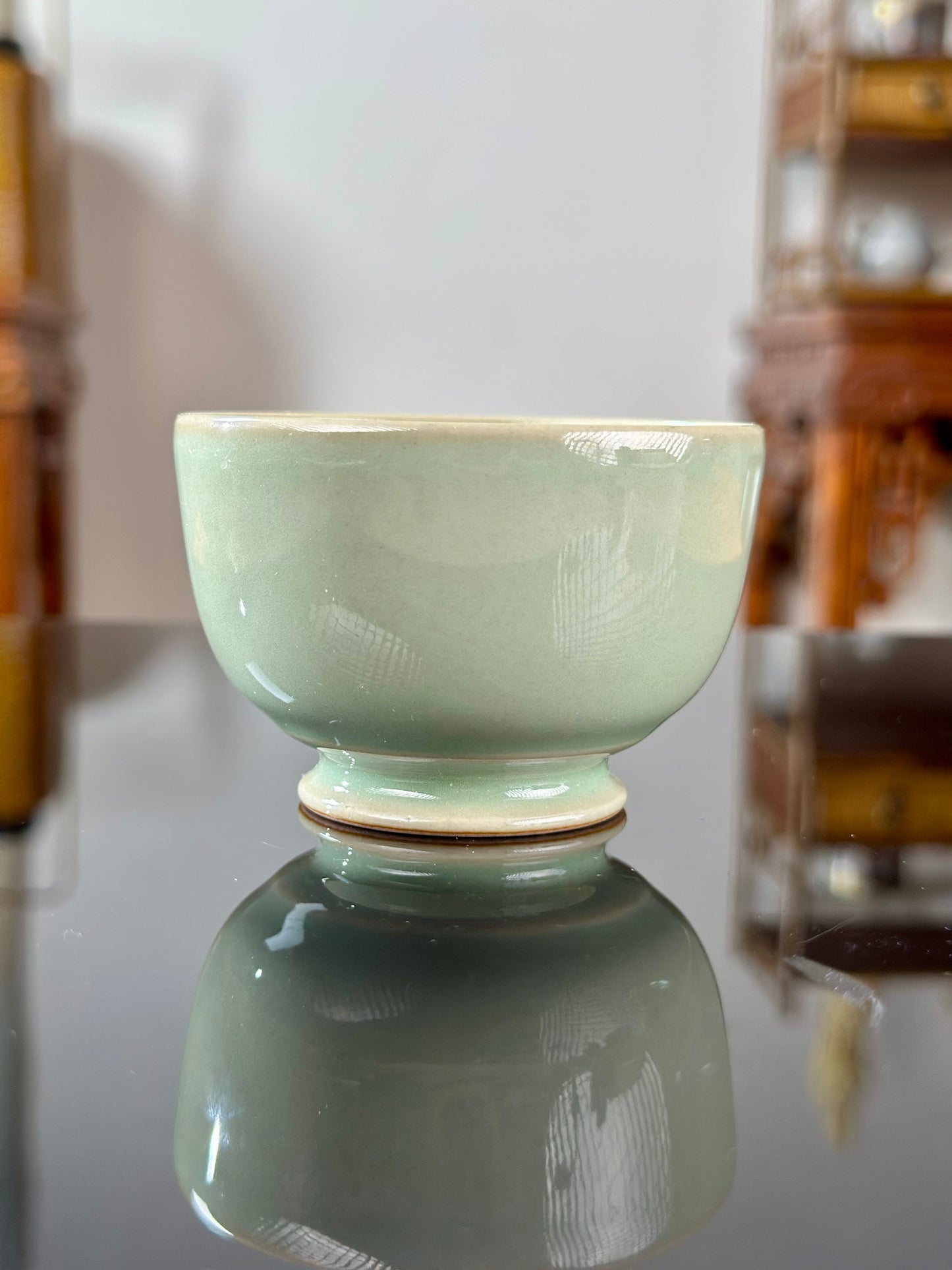 Handcrafted Chinese High-class Secret Color Porcelain Mise Celadon Teacup