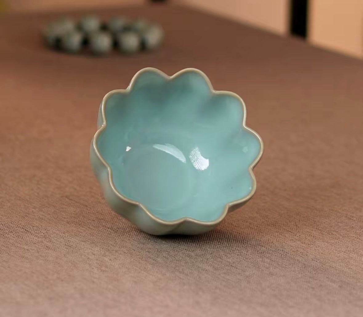 Handcrafted Ru Ware Classic Teacup Chinese High-class Ru Porcelain Ruyao Lotus Shape Cup