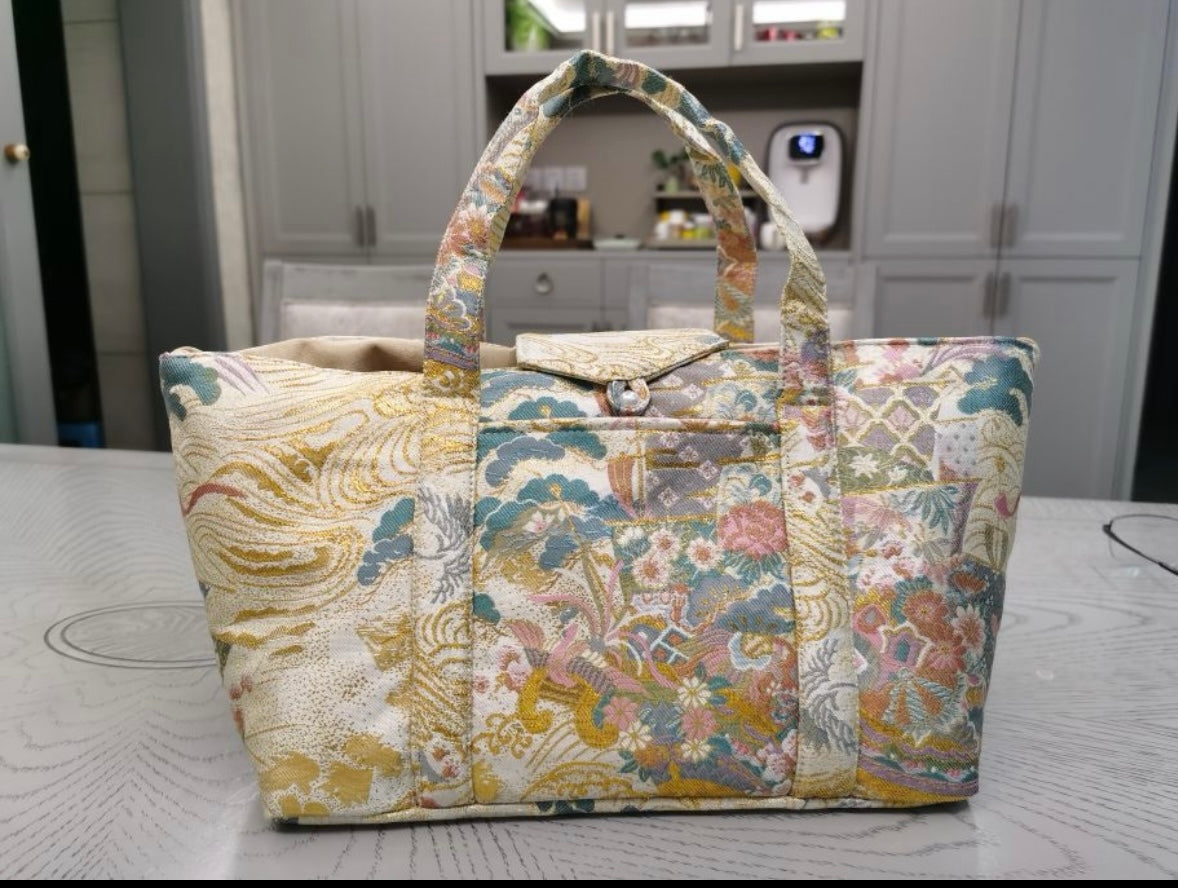 Chinese Traditional Song Brocade Gilt Pink Flower Pattern Tea Bag Travel Cloth Bag Big Capacity Portable Storage Bag