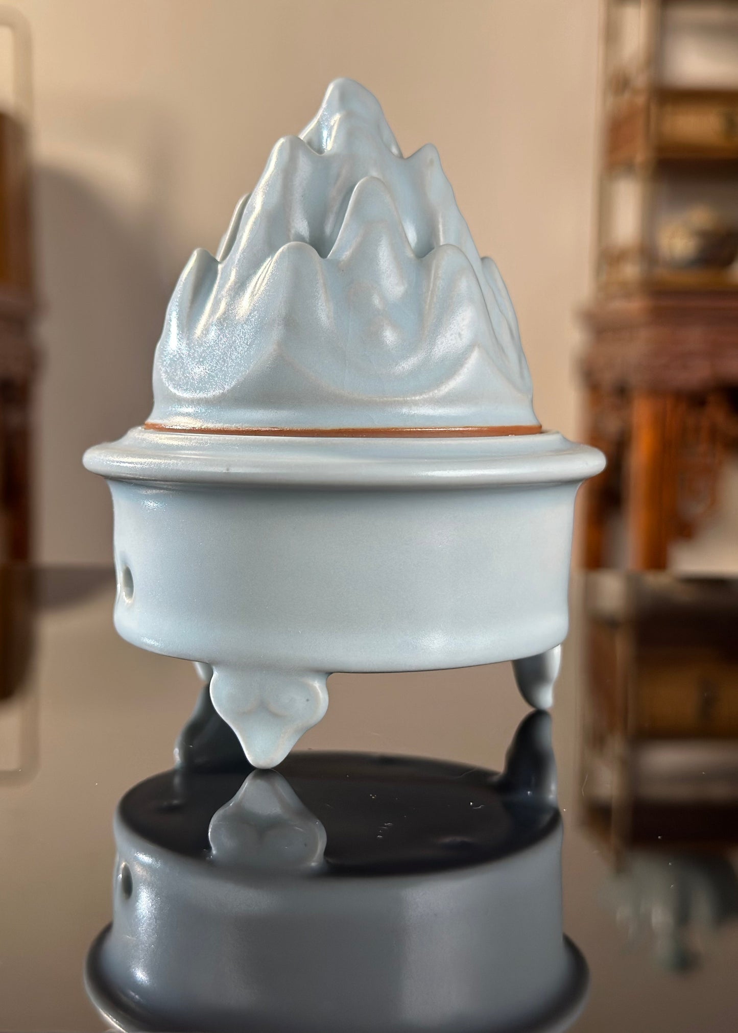 Handcrafted Ru Ware Classic Moon White Glaze Incense Holder Chinese High-class Ru Porcelain Ruyao Moon White Glaze
