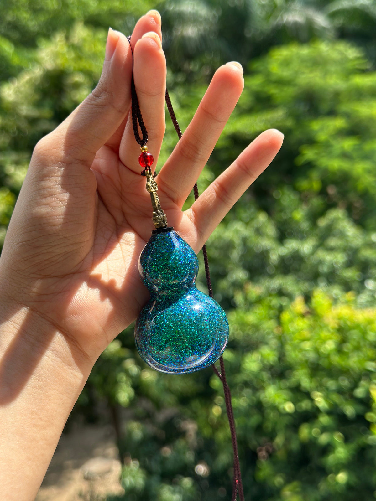 Handcrafted Chinese Natural Lacquered Foil Powerder Gourd Hulu Art Necklace Decoration Accessory