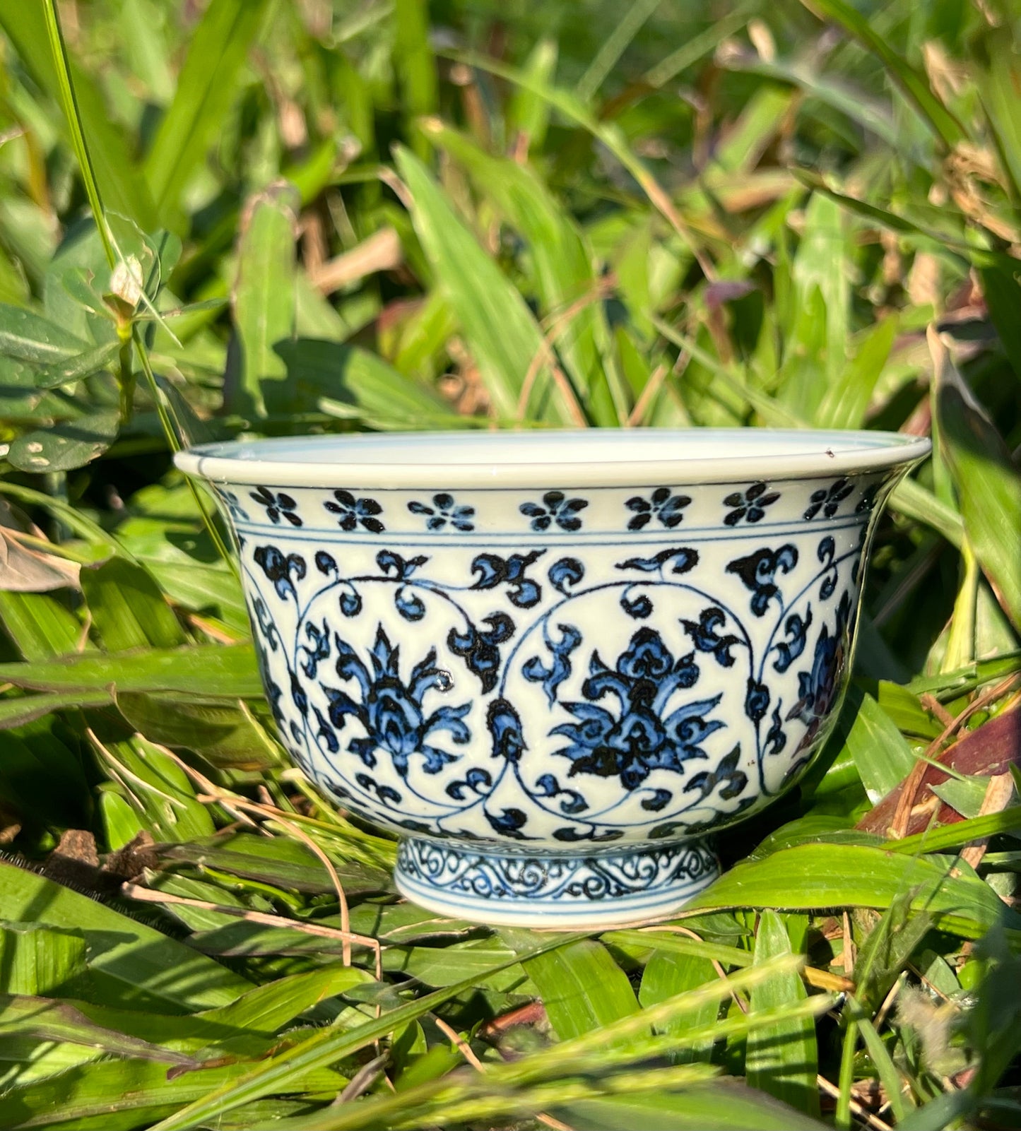 Hand Painted Chinese Lotus Of Twined Stems Teacup Jingdezhen Blue and White Porcelain Master Ceramic Artwork