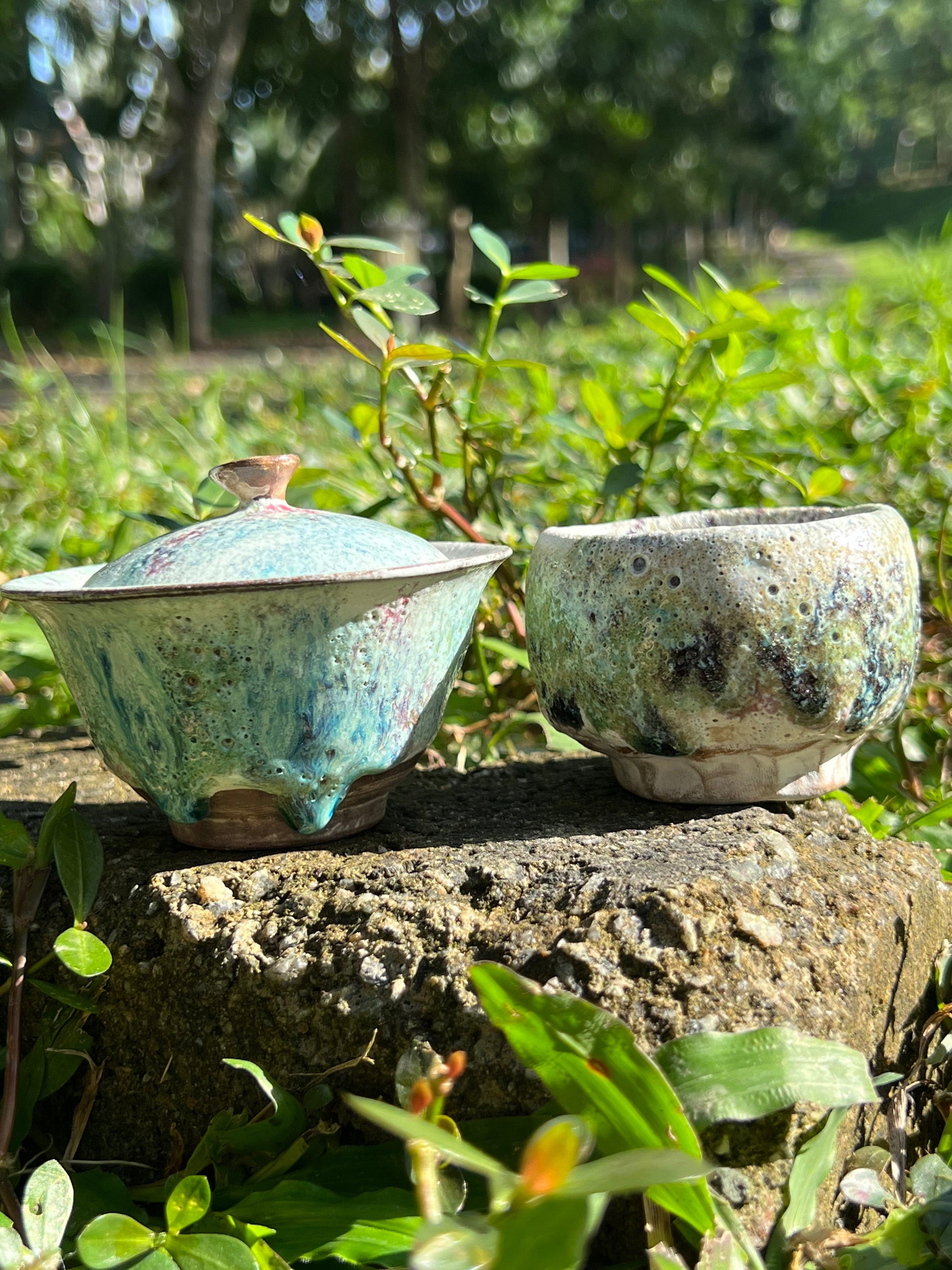 this is a shino ware teapot.this is shinoyaki gaiwan