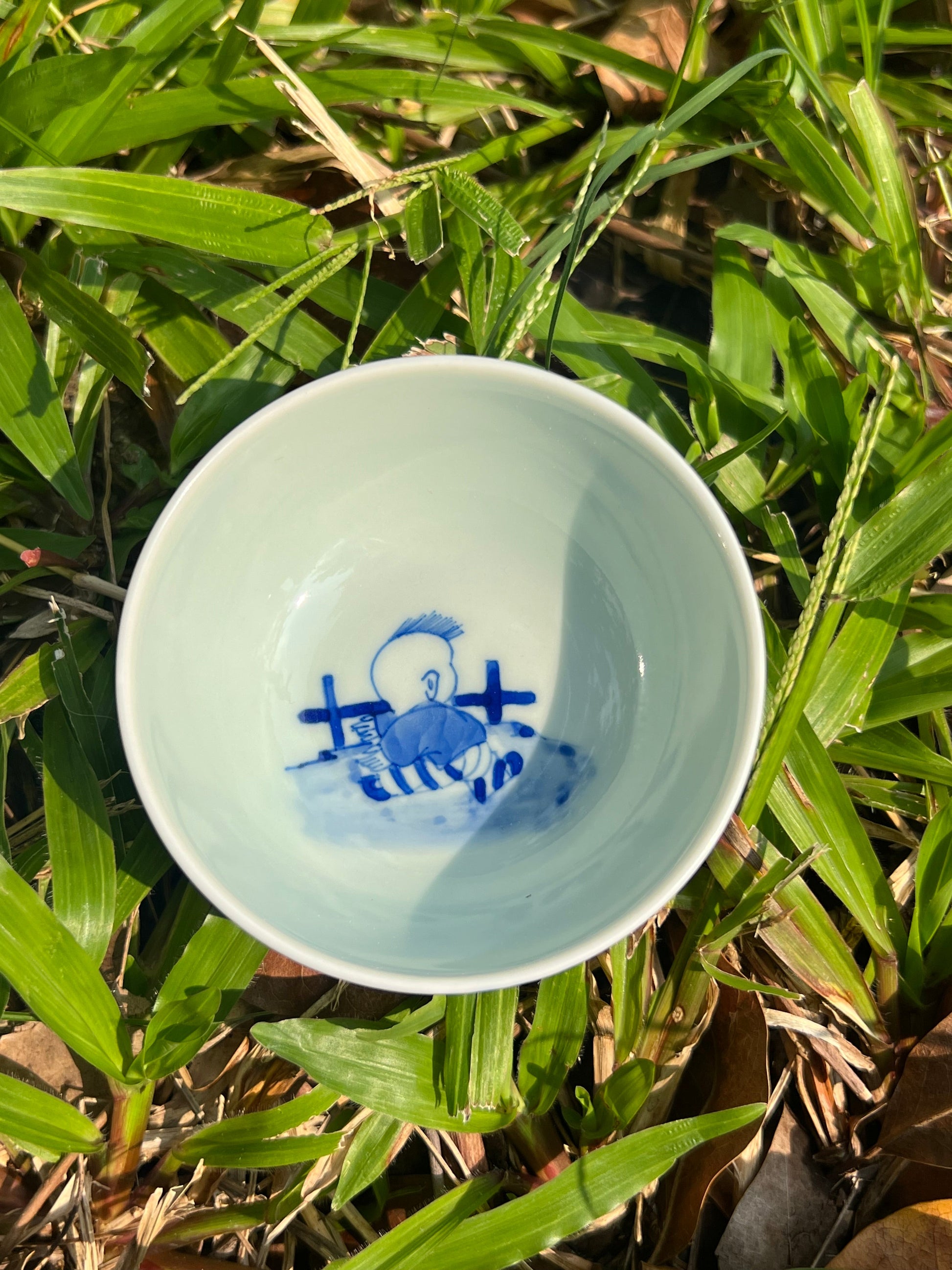 this is Chinese Jingdezhen blue and white porcelain teacup. this is a ceramic teacup