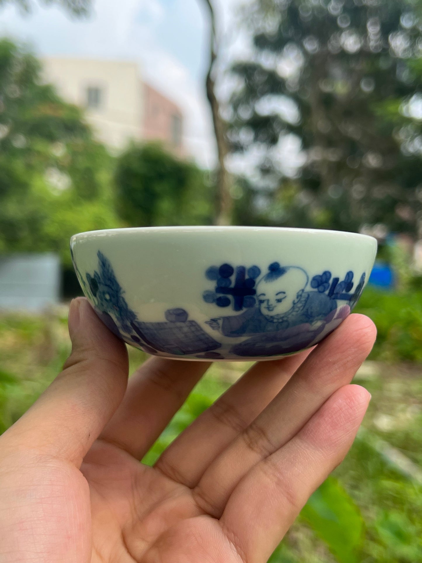 this is Chinese Jingdezhen blue and white porcelain teacup. this is a ceramic teacup