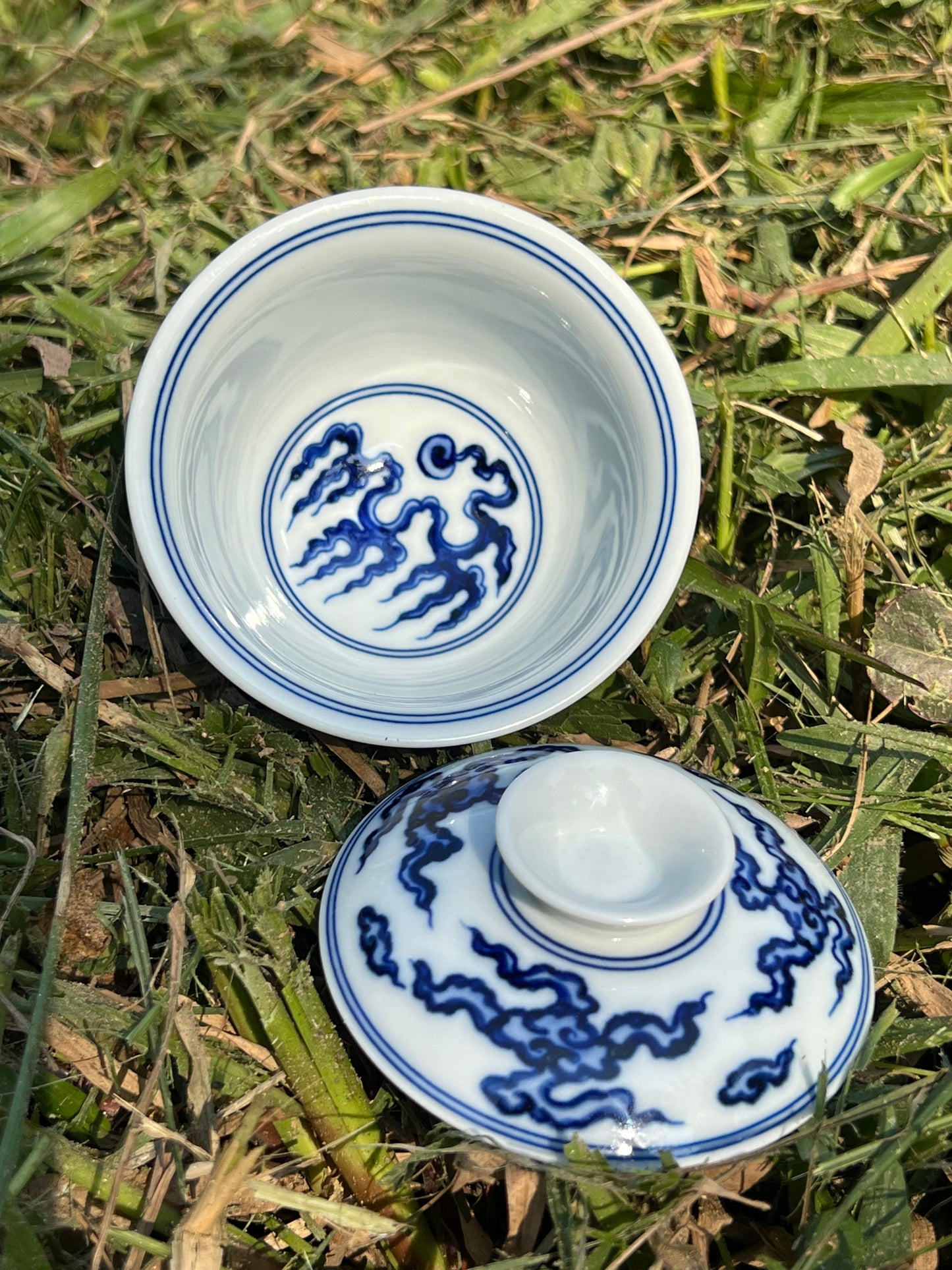 Hand Painted Blue and White Porcelain Chinese Dragon Gaiwan Teaware Jingdezhen Master Ceramic Artwork