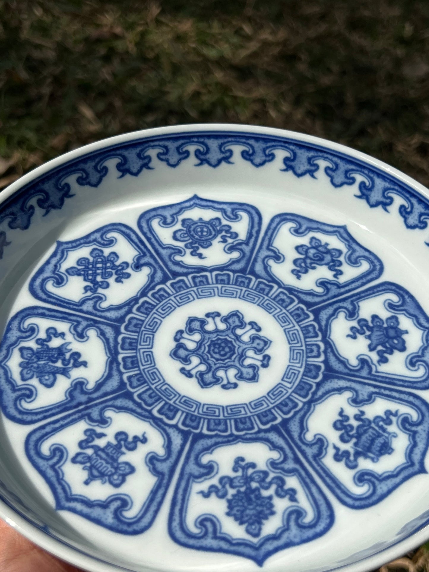 This is a Chinese Jingdezhen blue and white porcelain baoxiang flower teapot gaiwan