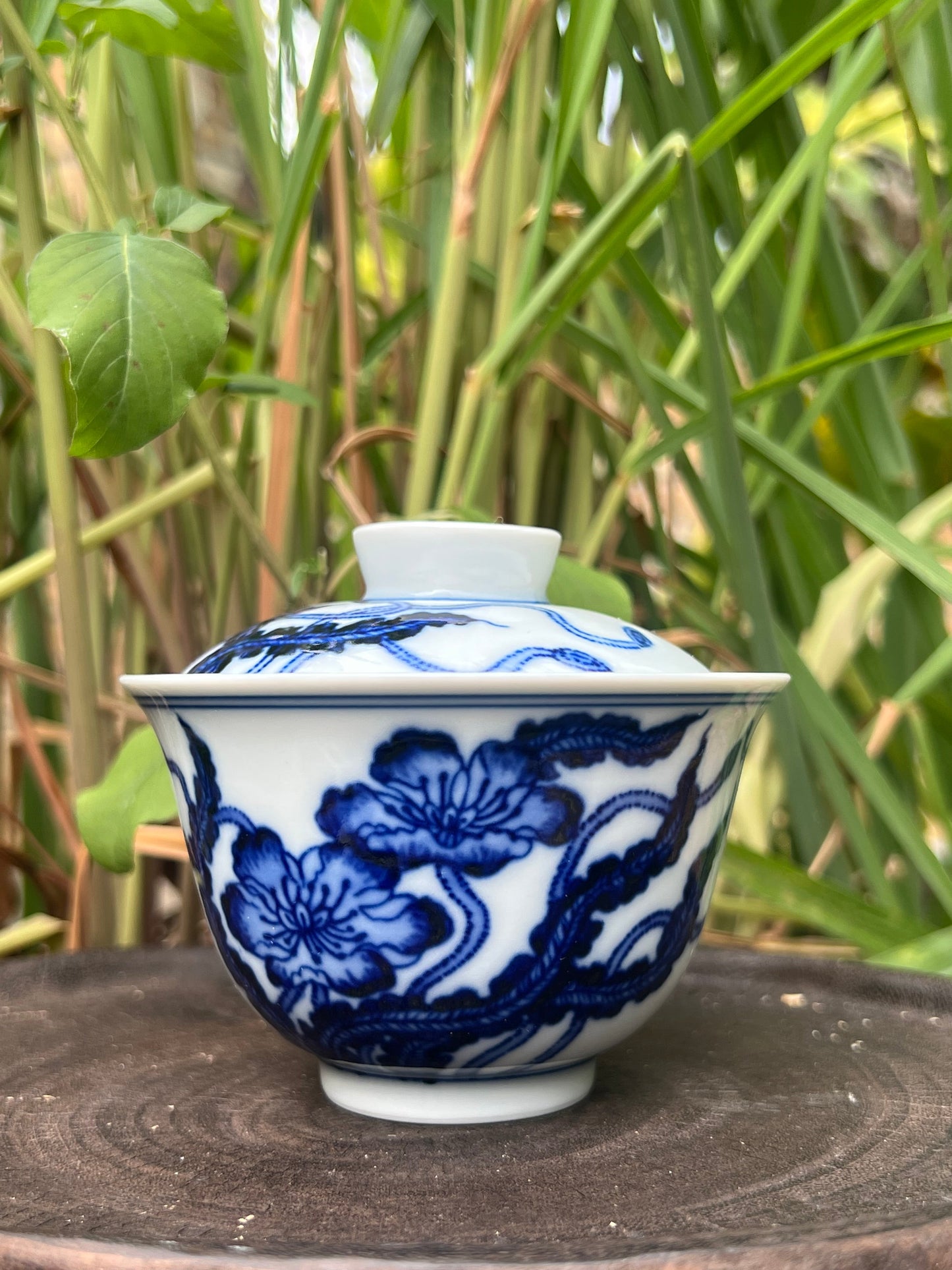 Handcrafted Chinese Handpainted Chinese Corn Poppy Blue and White Porcelain Gaiwan Set Jingdezhen Teapot Ceramic Artwork