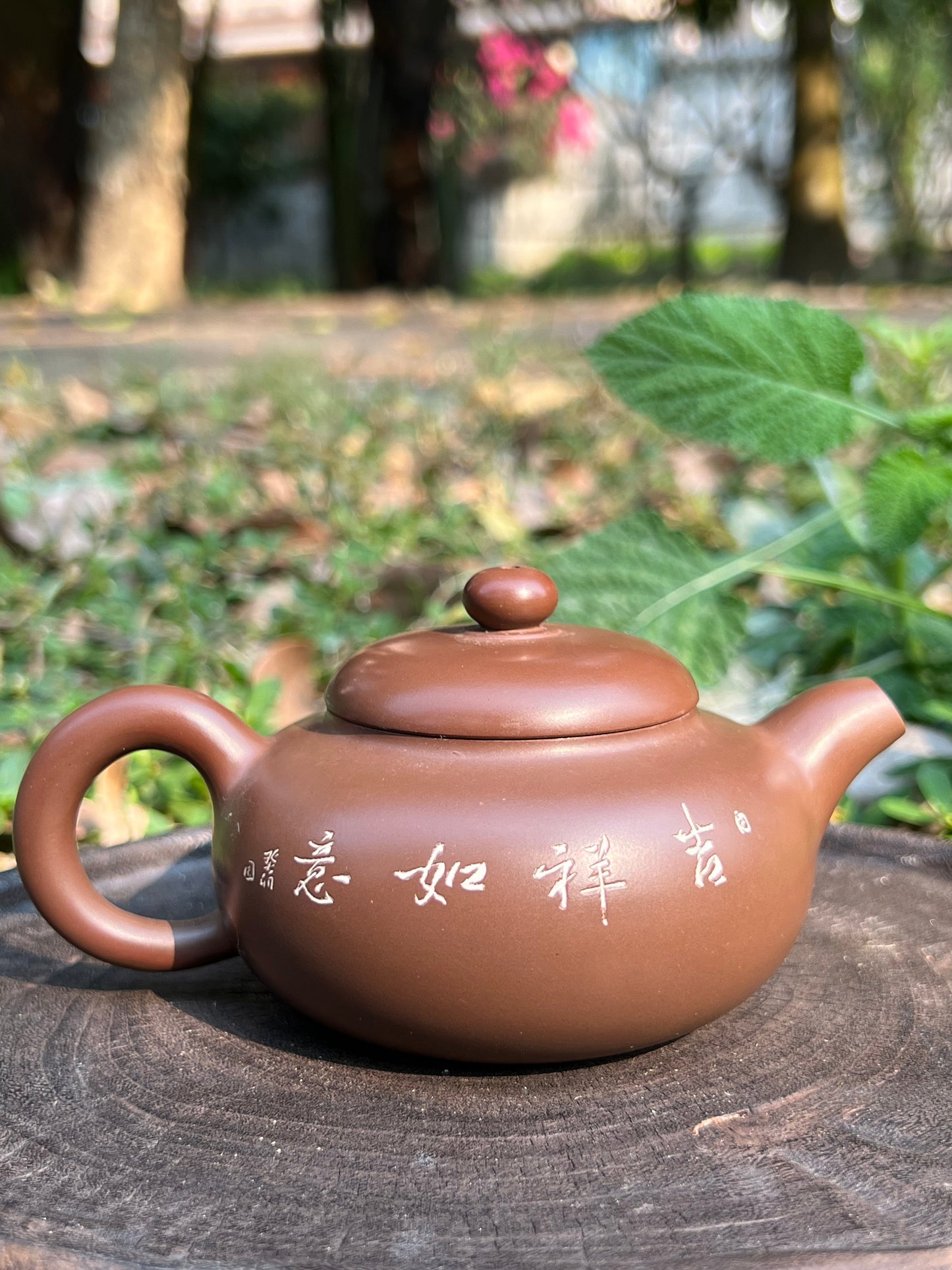 Handcrafted Original Design Chinese Nixing Pottery Teapot Artwork Black Teapot Kungfu Teapot