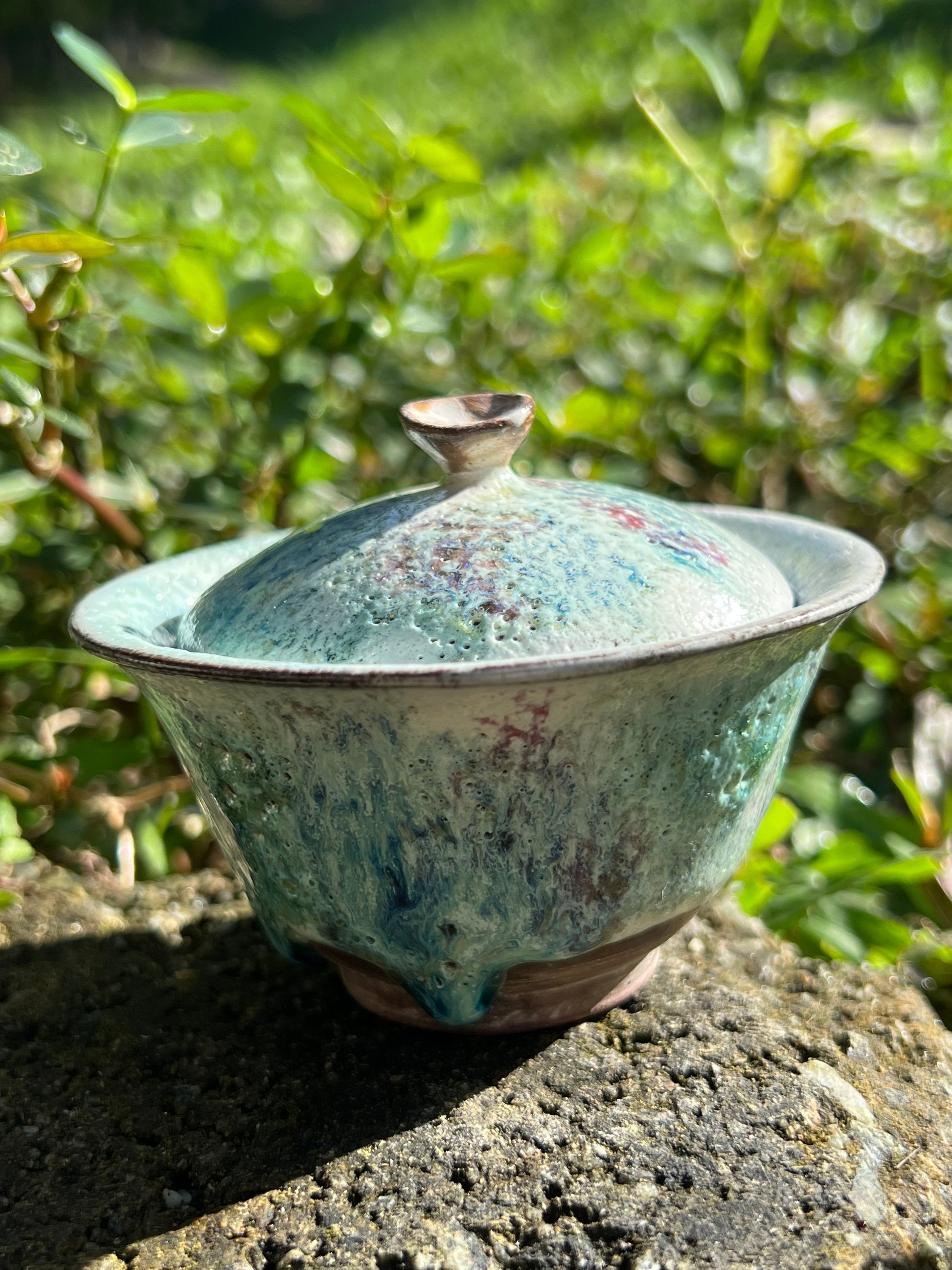 this is a shino ware teapot.this is shinoyaki gaiwan