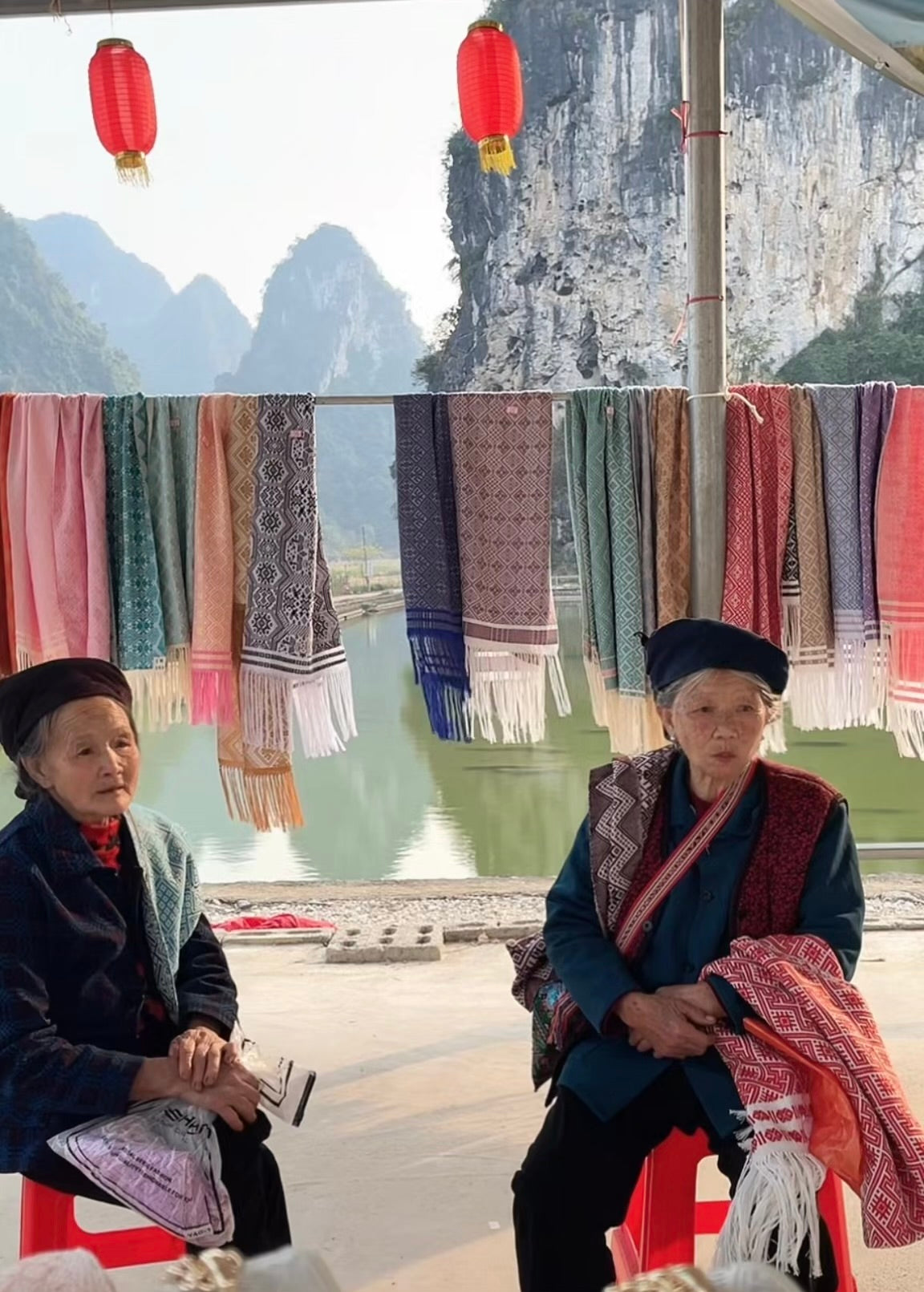 High-end Handcrafted Chinese Zhuang Brocade Silk Cloth Scarf Tea Table Cloth