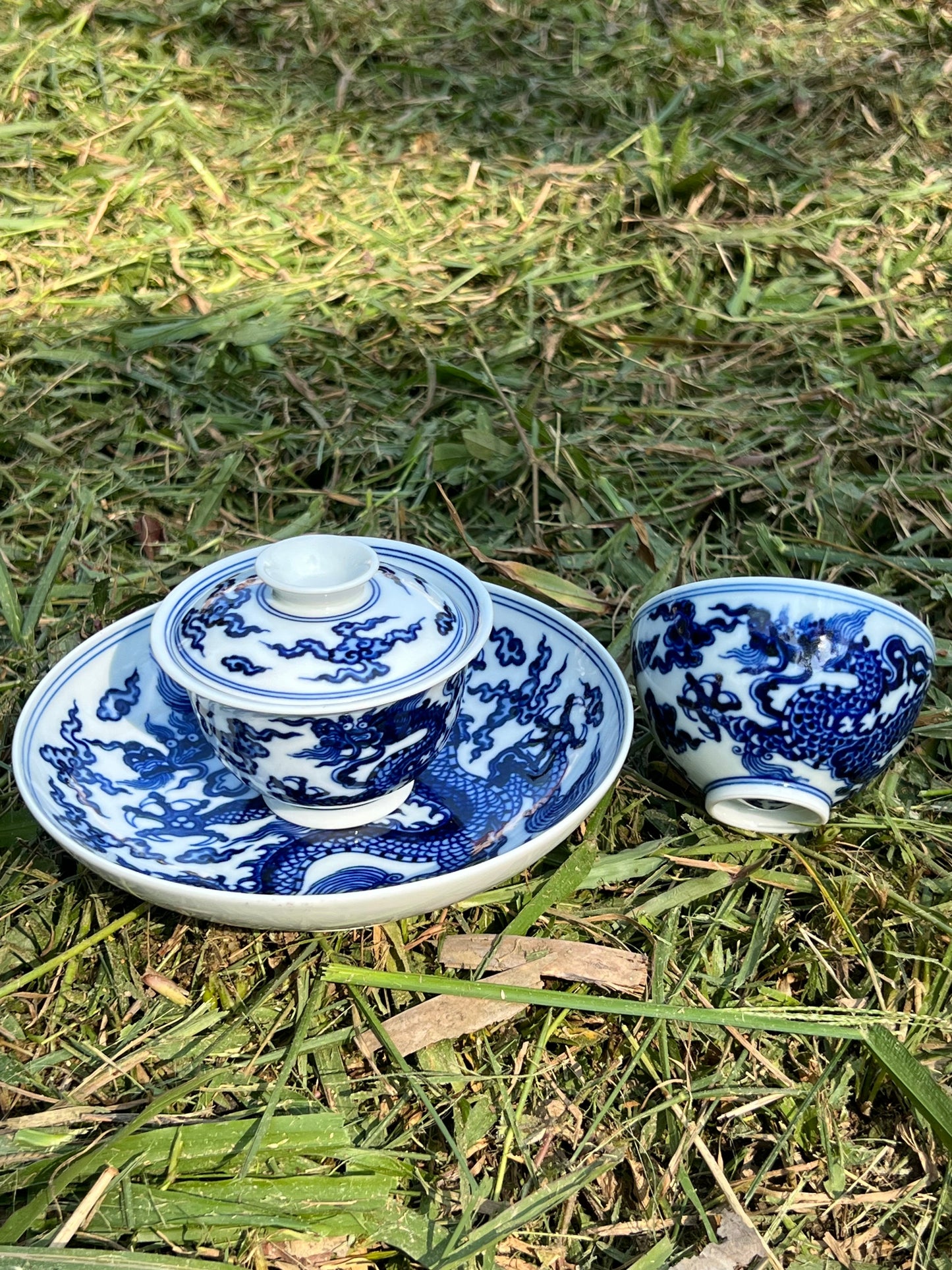 Hand Painted Blue and White Porcelain Chinese Dragon Gaiwan Teaware Jingdezhen Master Ceramic Artwork