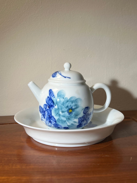 Handpainted Chinese Peony Blue and White Porcelain Teapot Jingdezhen Ceramic Master Pottery Artwork