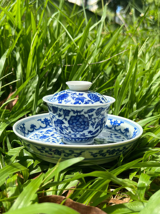 Hand Painted Chinese Twist Lotus Pattern Blue and White Porcelain Gaiwan Set Jingdezhen Master Ceramic Artwork