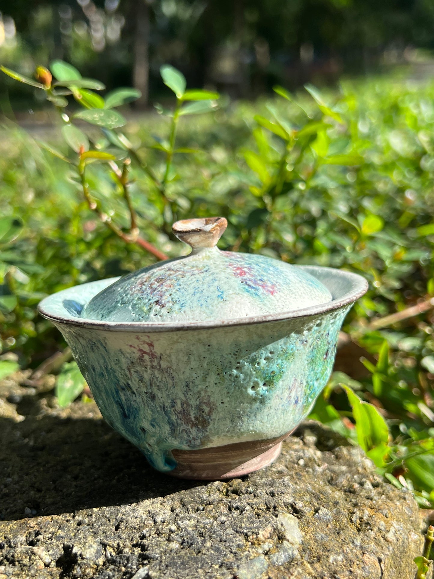 this is a shino ware teapot.this is shinoyaki gaiwan