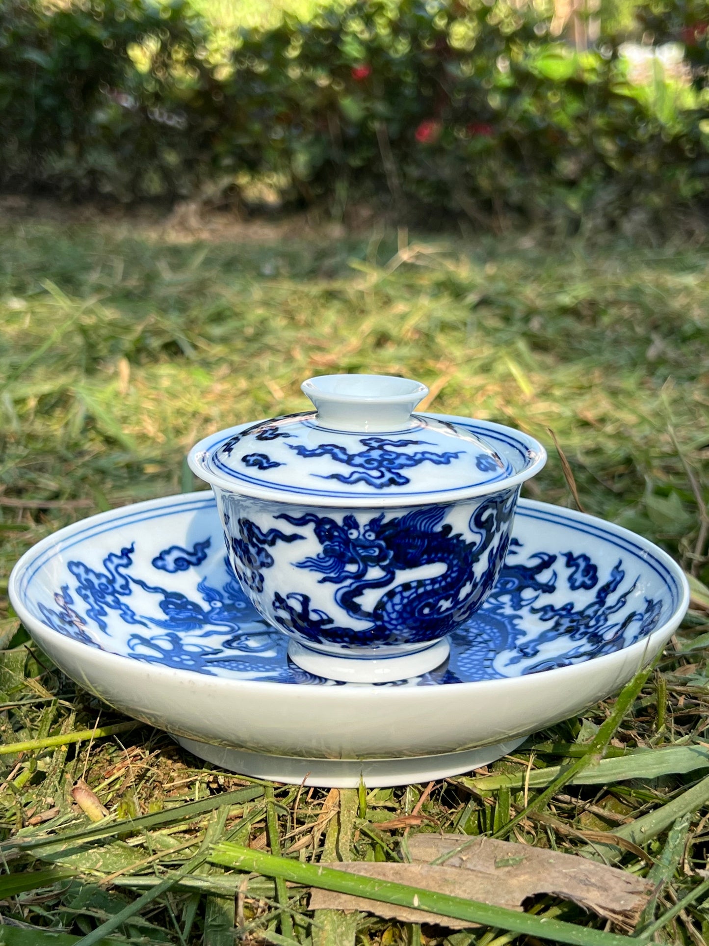 Hand Painted Blue and White Porcelain Chinese Dragon Gaiwan Teaware Jingdezhen Master Ceramic Artwork