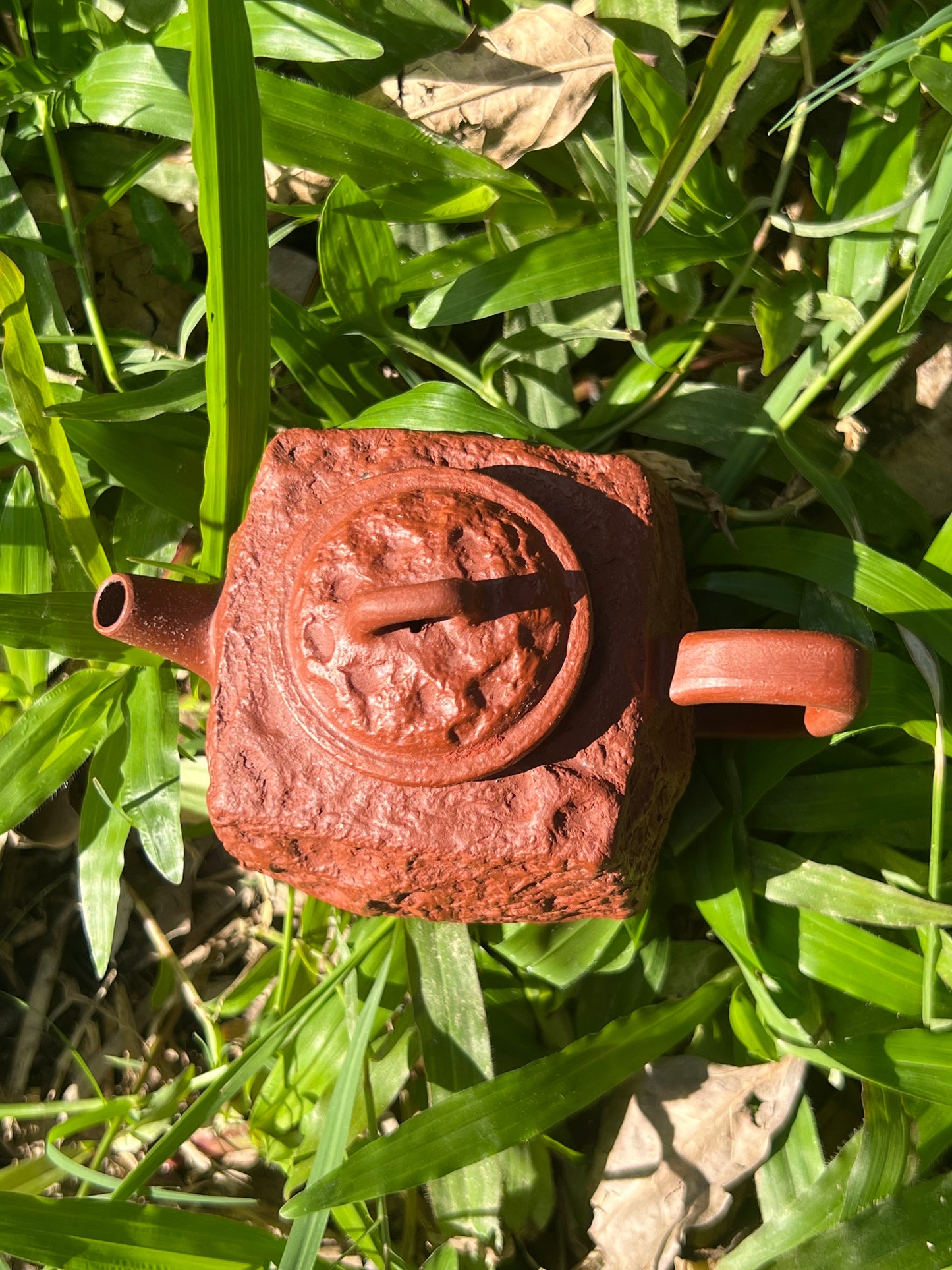 this is Chinese red clay teapot