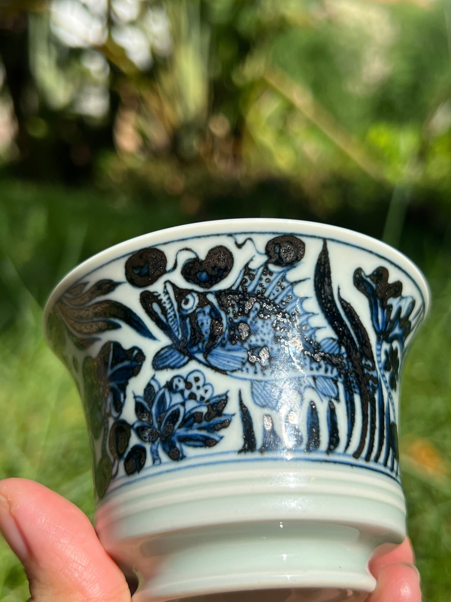 this is a Chinese Yuan blue and white porcelain gaiwan