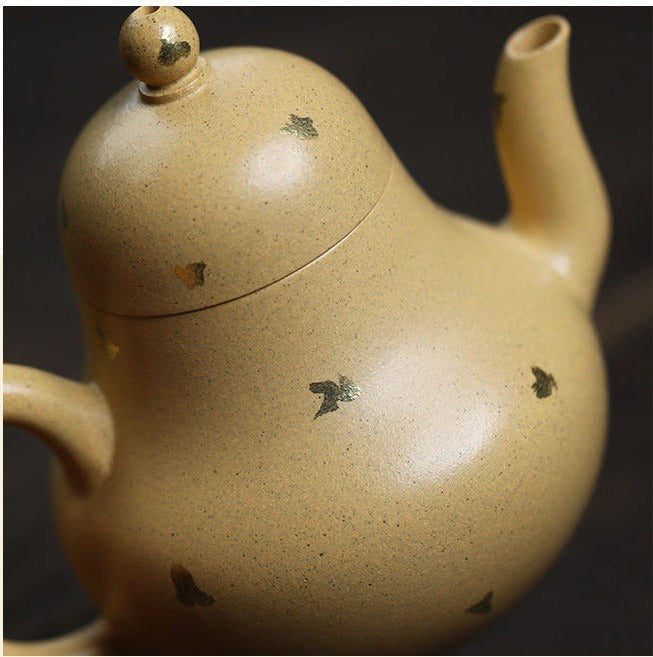 This is a Yixing teapot. this is Chinese yixing clay teapot 