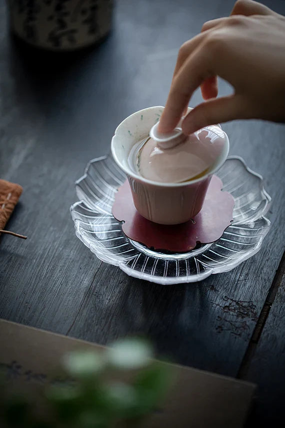 This is a ceramic teapot.this is a ceramic gaiwan