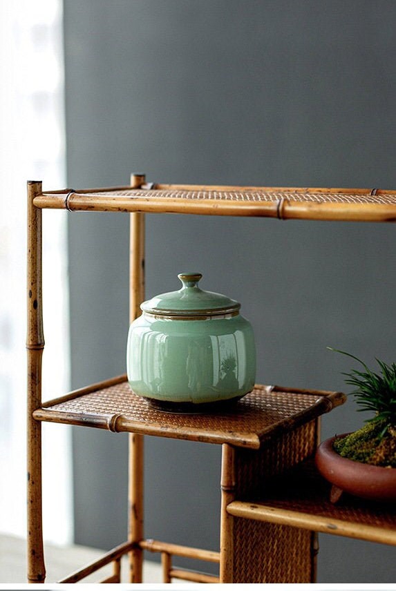 This is a meilu bamboo shelf bamboo rack.this is a bamboo teaware storage shelf