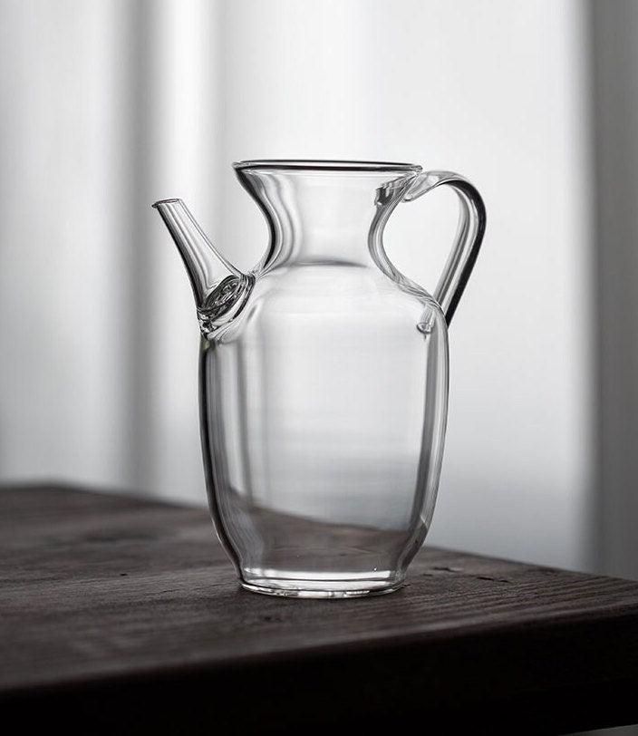 This is a glass teapot