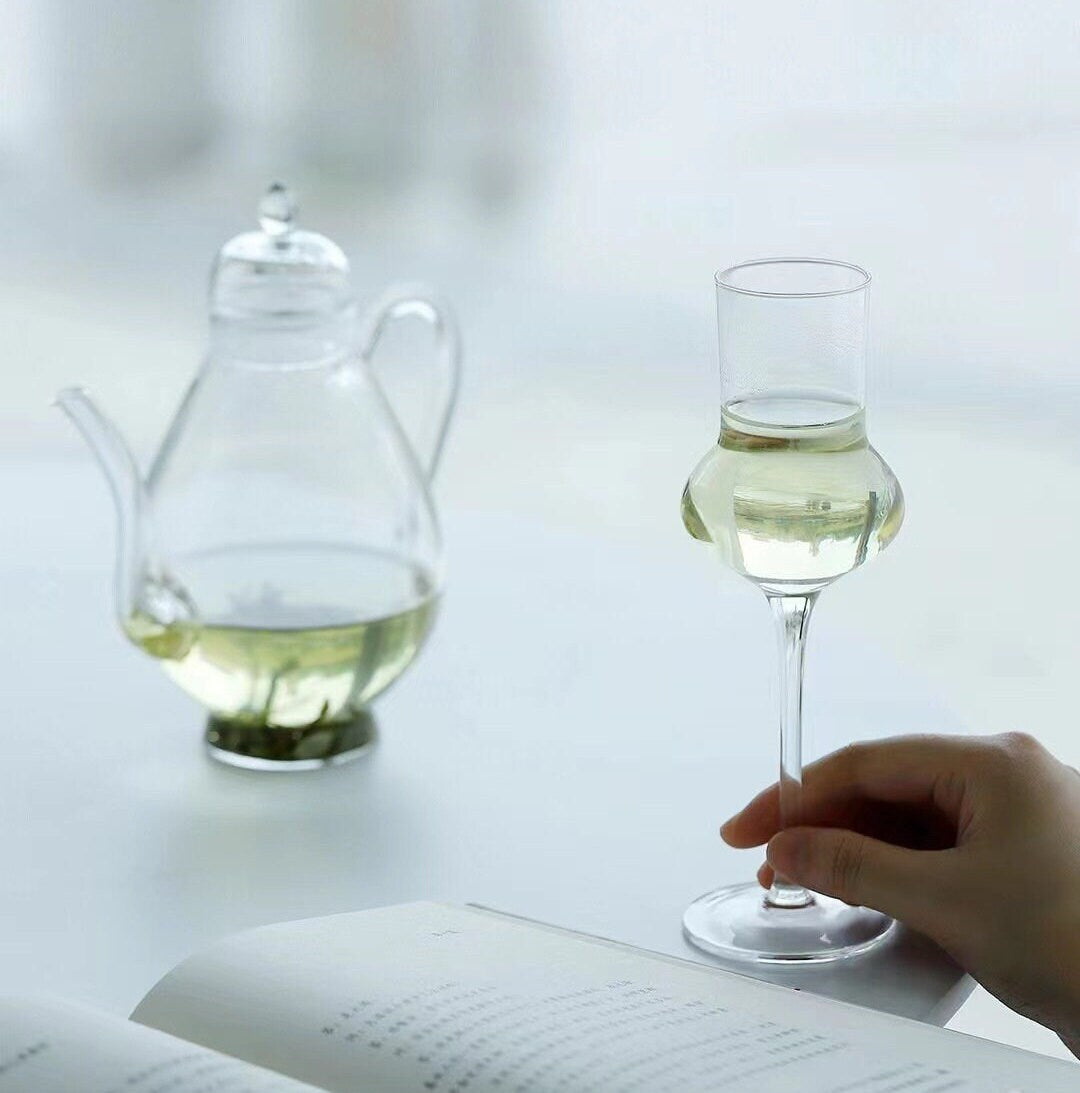 This is a glass teapot